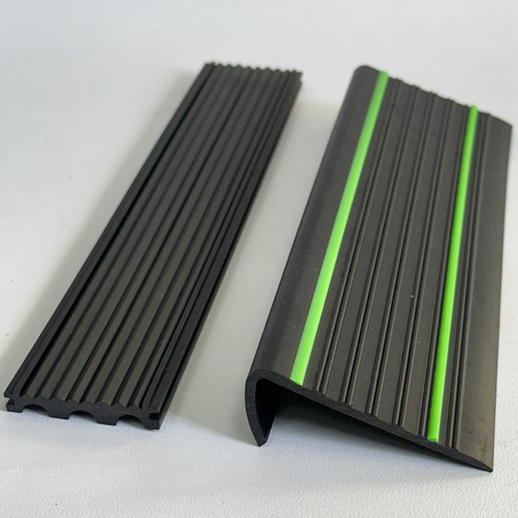 塑膠異形押出16